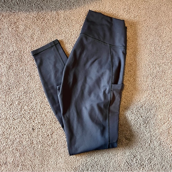NWT Fabletics Leggings - Picture 2 of 9